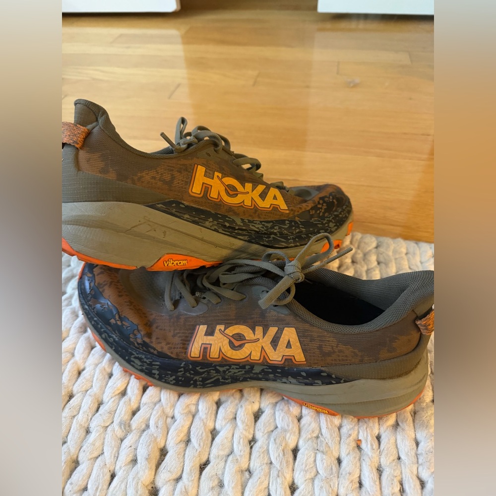 Hoka Speedgoat 6